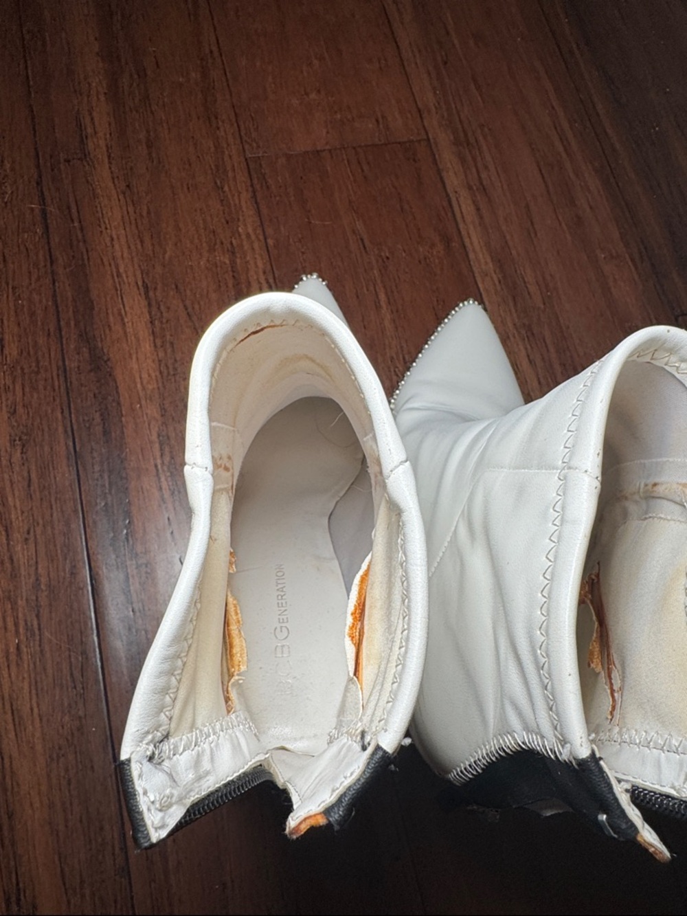 👑👑👑BCBGeneration White Pointed Toe Rhinestone-Trim Ankle Boots READ DESC - Picture 5 of 9